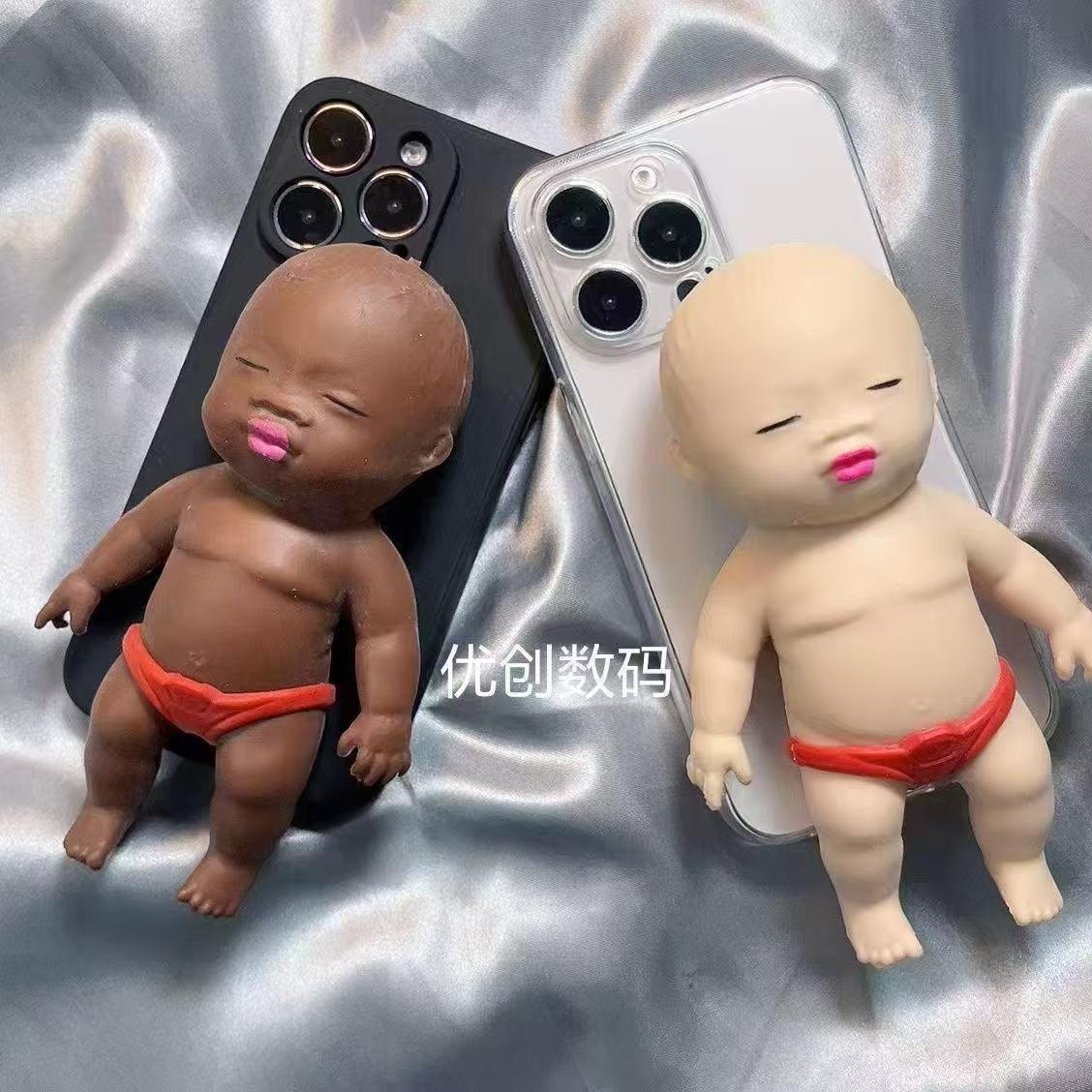 Phone Cases Websites - 3D Schattige Zwarte Poppenfiguur Telefoonhoesje tegen
